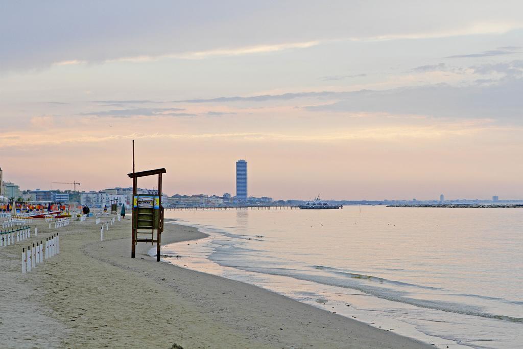 Hotel Stella Maris Cesenatico Exterior photo